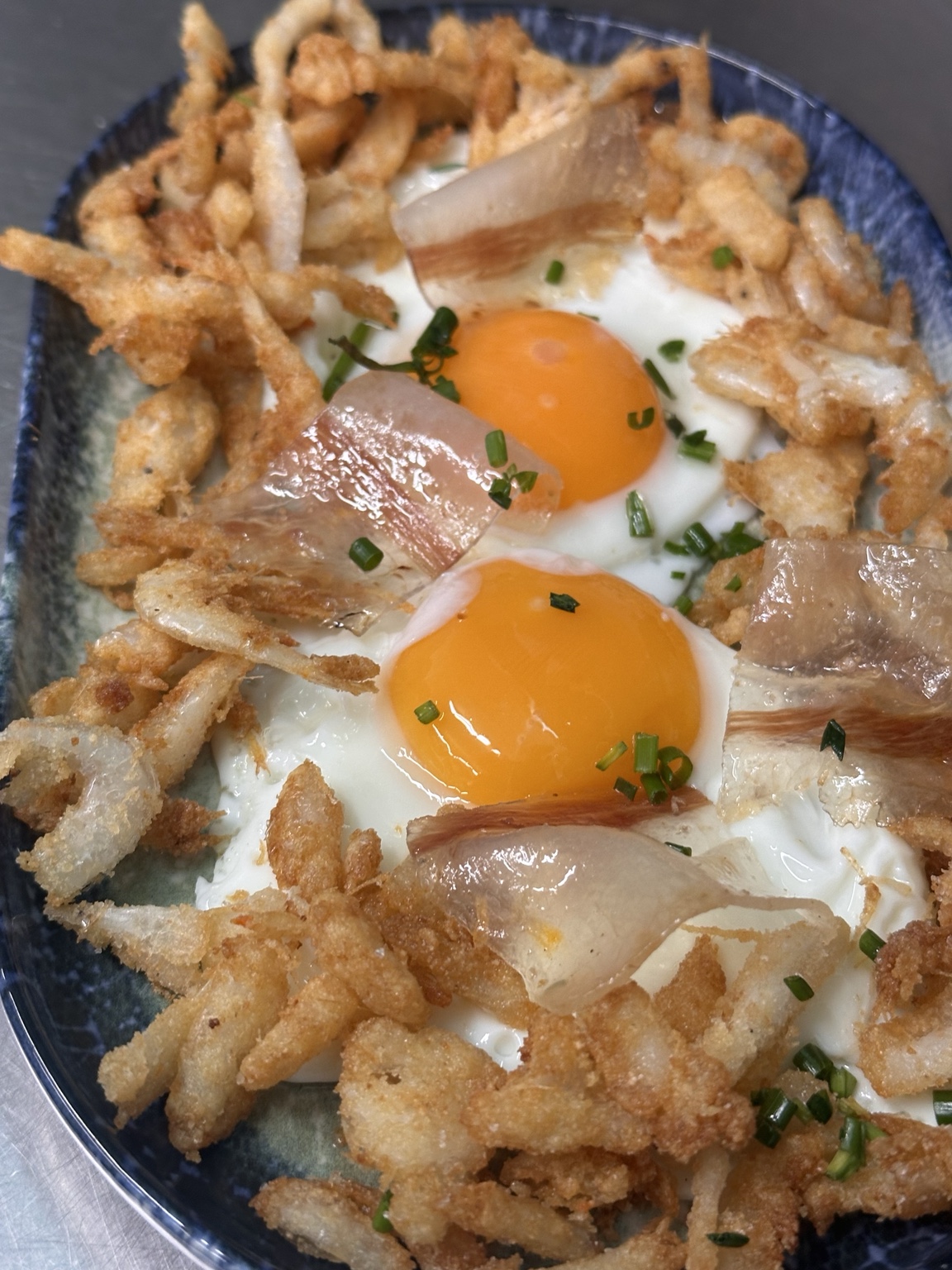 Huevos con gamba de cristal